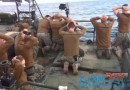伊朗军方公开被扣美军画面