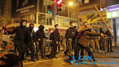 中央政府支持香港警方平息旺角暴乱事件