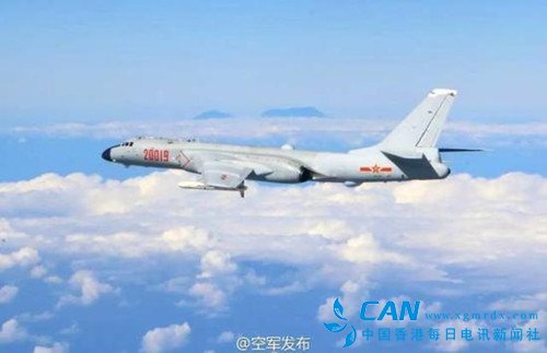 中国空军公布轰炸机高清图  玄机在背景中
