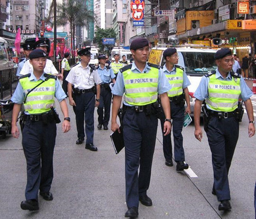 香港近四万警察民众集会支持被判重罪七警