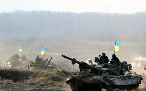 三问，乌克兰反攻为何选在现在？