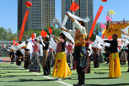 格尔木庆祝海西蒙古族藏族自治州成立70周年系列活动拉开帷幕