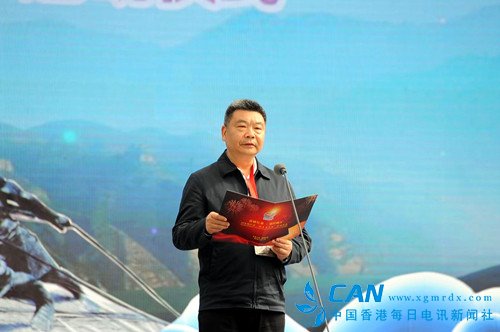 巴东县委书记单艳平:群策群力 建设富裕美丽新巴东