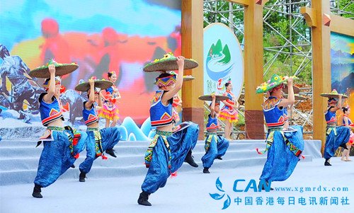 蔡燕:城乡牵手旅游 让农村“火”起来