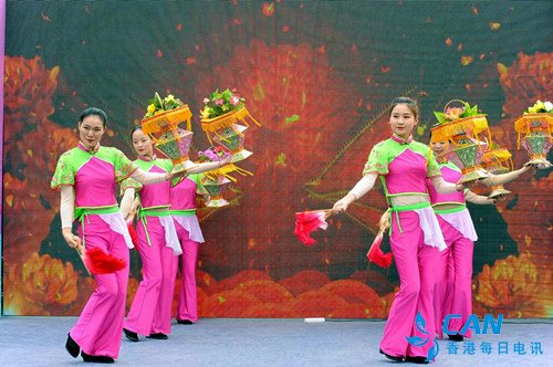 温暖石城:杜鹃花开红似海 爱情圣地醉游人