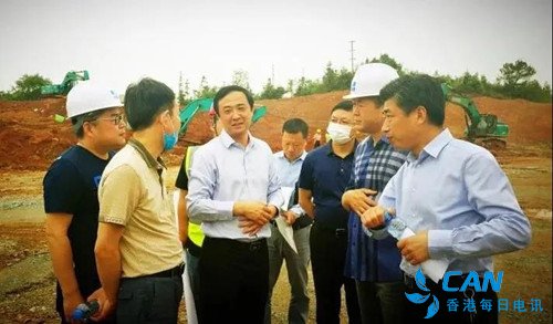 刘锋到景德镇市高级技工学校新校区项目现场办公
