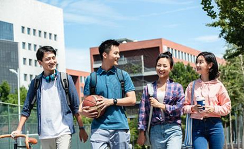 大学迎新季丨上大学的意义不能止于记住知识点