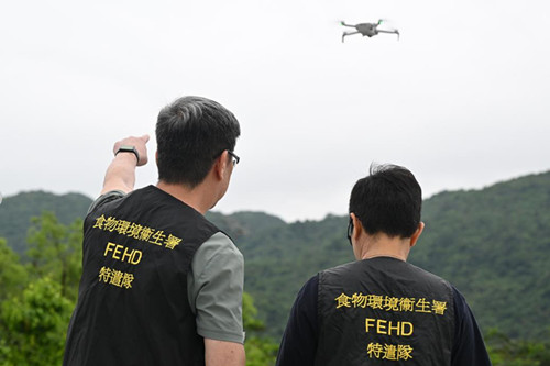 香港：用无人机巡视街道清洁任务